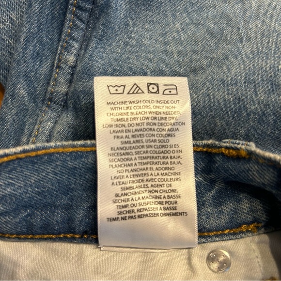 *NWT* Wrangler Sunset Mid-Rise Straight-Leg Jeans in Baby Blue, Size 29x29 - Picture 14 of 16